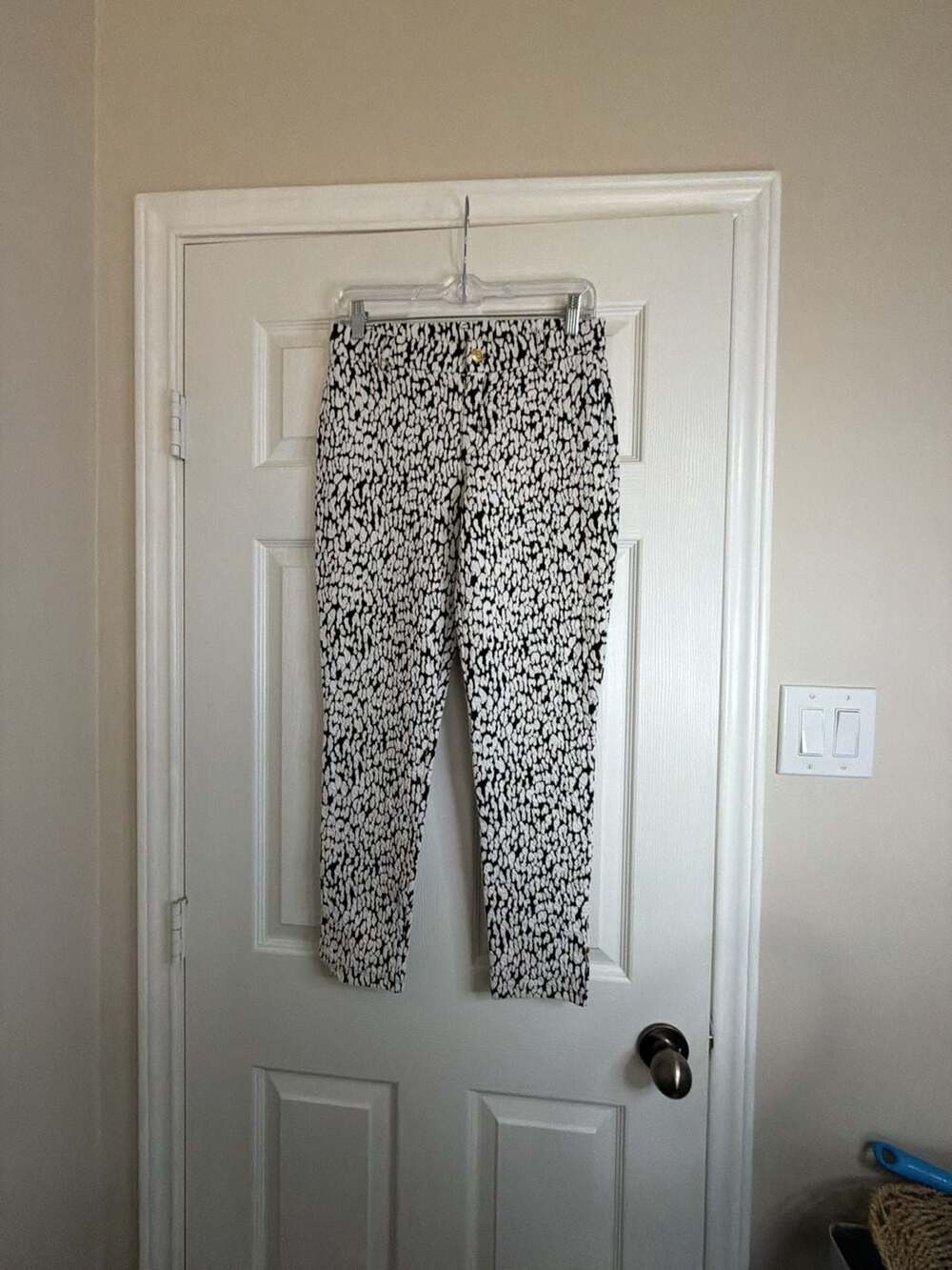 Michael Michael Kors Ankle Pants Size M Black White Print Textured